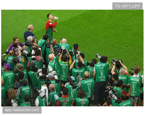 C罗与拉什福德的战术角色差异：核心价值与场上影响力解析