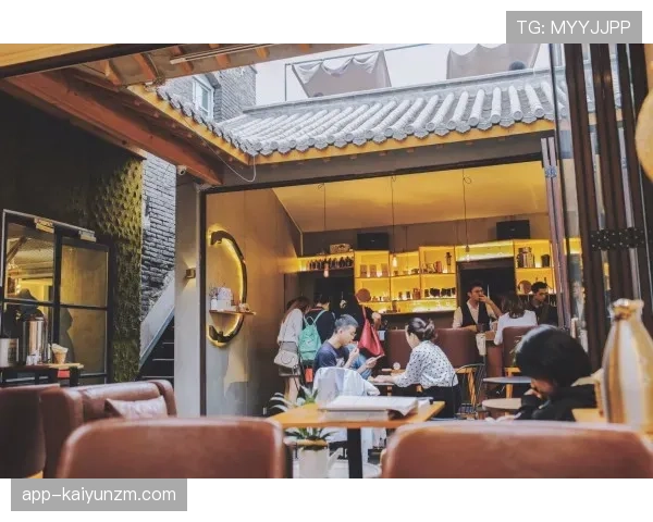 邢傲伟退役后住北京四合院，每天五点起床遛弯买豆浆